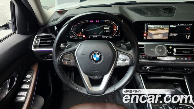 BMW 3-Series 2021 — photo 15