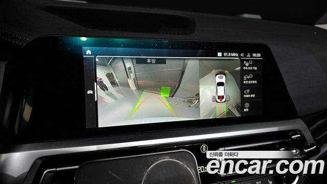 BMW 3-Series 2021 — photo 16
