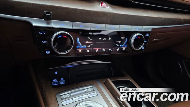 Genesis G80 2021 — photo 24