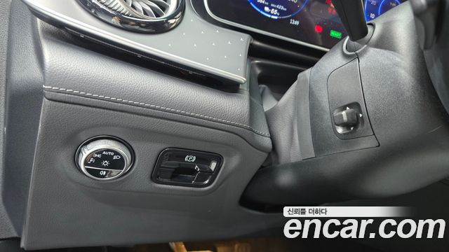 Mercedes-Benz EQE 2024 — photo 22