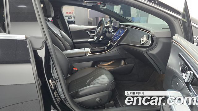 Mercedes-Benz EQE 2024 — photo 16