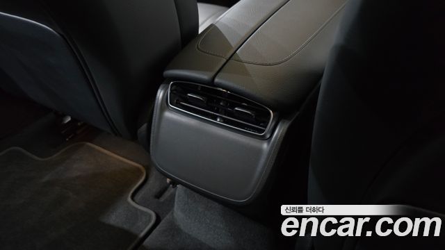 Mercedes-Benz EQE 2024 — photo 27