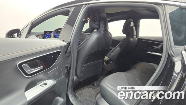 Mercedes-Benz EQE 2024 — photo 28