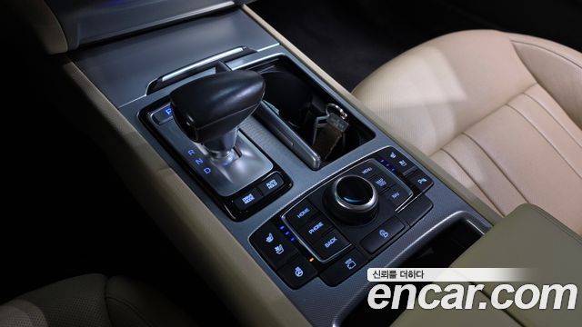 Genesis G80 2017 — photo 12