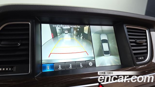 Genesis G80 2017 — photo 21