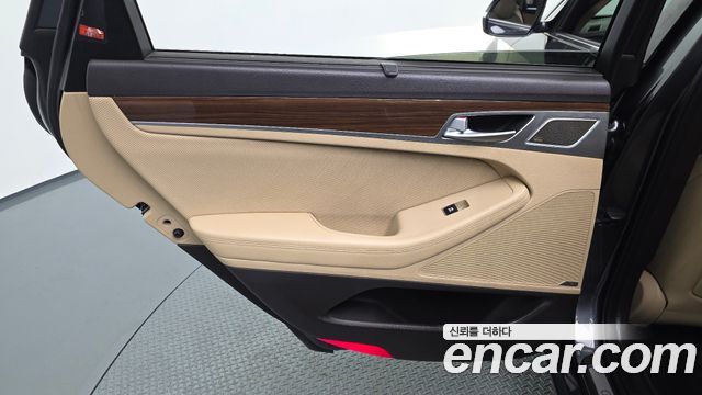 Genesis G80 2017 — photo 15