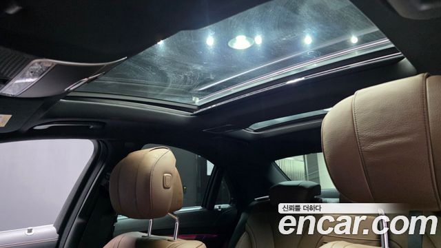 Mercedes-Benz S-Class 2020 — photo 24