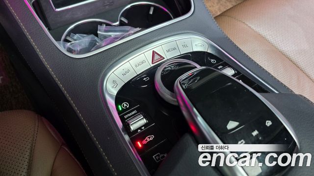 Mercedes-Benz S-Class 2020 — photo 29