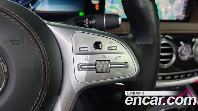 Mercedes-Benz S-Class 2020 — photo 32