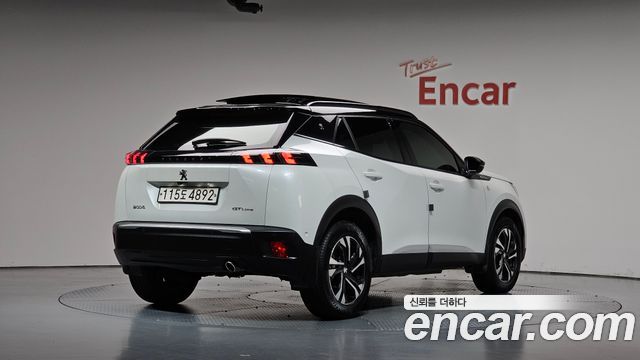 Peugeot 2008 2021 — photo 2