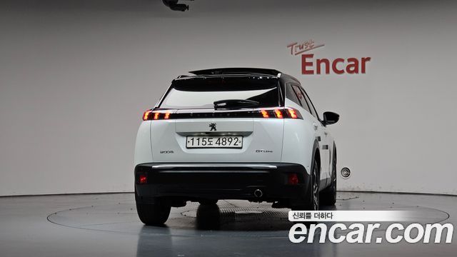 Peugeot 2008 2021 — photo 4