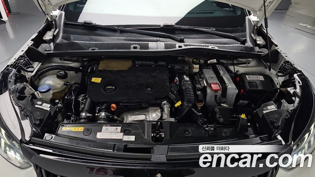Peugeot 2008 2021 — photo 6