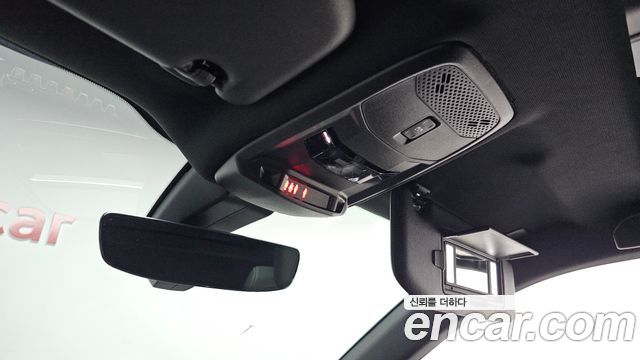Peugeot 2008 2021 — photo 23