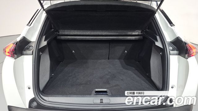 Peugeot 2008 2021 — photo 26