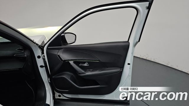 Peugeot 2008 2021 — photo 14