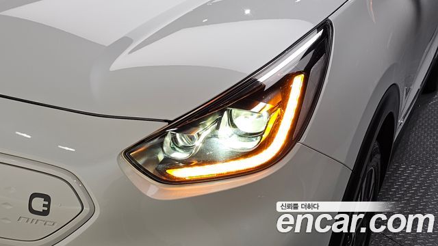 Kia Niro 2020 — photo 8