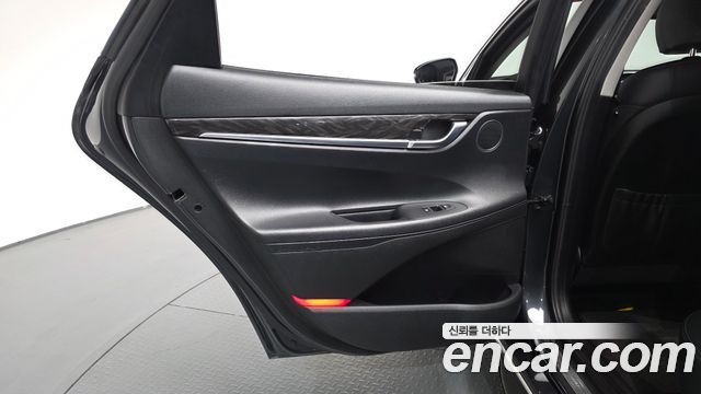 Hyundai Grandeur 2018 — photo 15