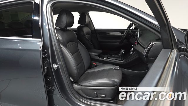 Hyundai Grandeur 2018 — photo 16