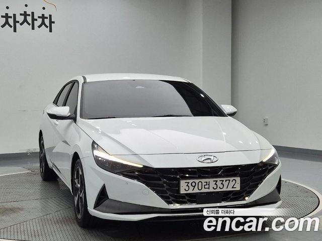 Hyundai AVANTE 2023 — photo 1