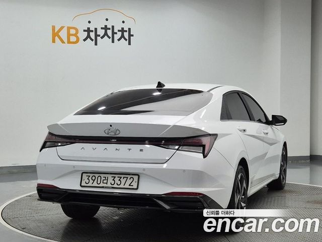 Hyundai AVANTE 2023 — photo 3