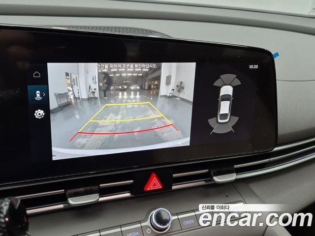 Hyundai AVANTE 2023 — photo 12
