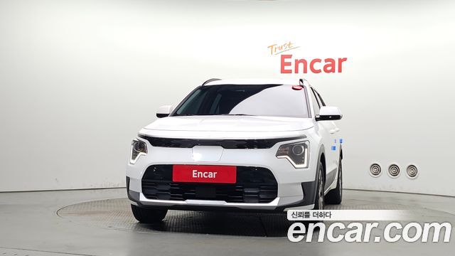 Kia Niro 2023 — photo 3