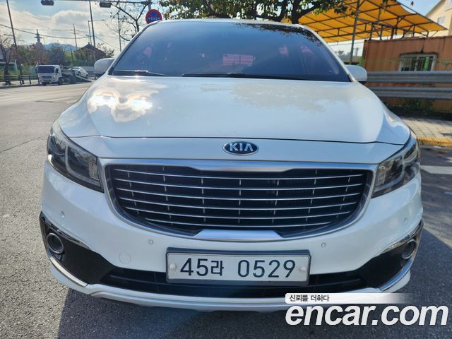 Kia Canival 2016 — photo 1