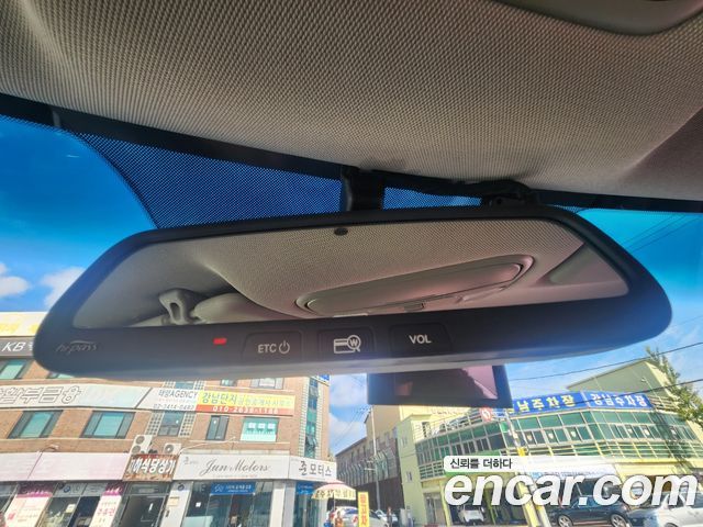 Kia Canival 2016 — photo 9