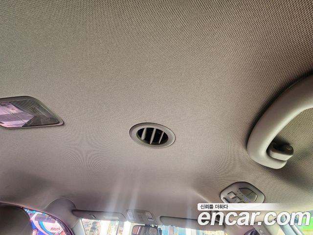 Kia Canival 2016 — photo 16