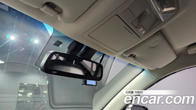 KG Mobility Rexton 2018 — photo 26