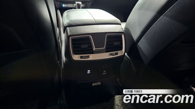 KG Mobility Rexton 2018 — photo 29