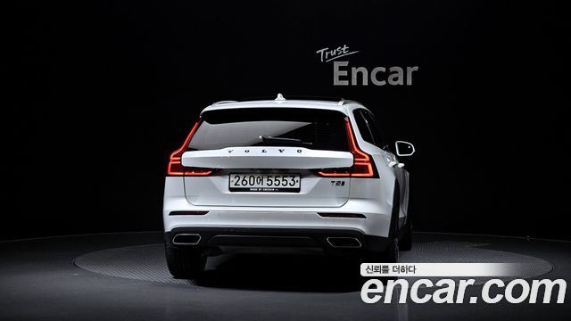 Volvo V60 2020 — photo 4