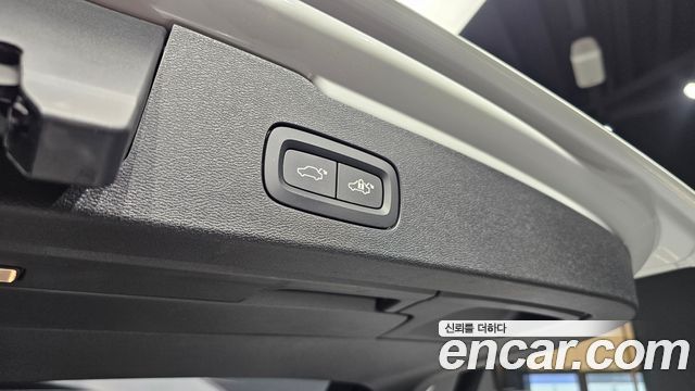 Volvo V60 2020 — photo 20