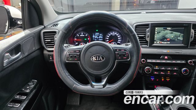 Kia Sportage 2016 — photo 13