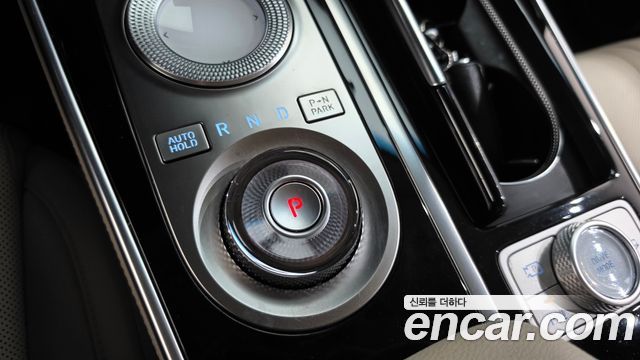 Genesis GV80 2022 — photo 12