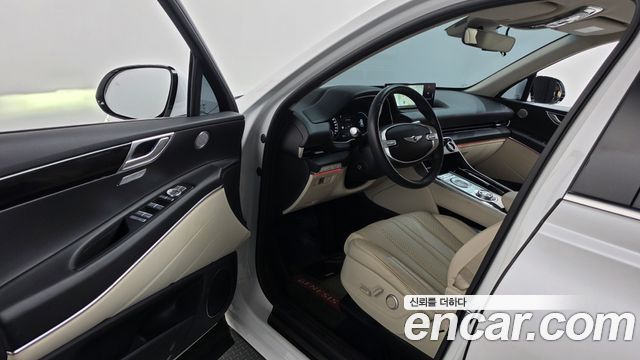 Genesis GV80 2022 — photo 13