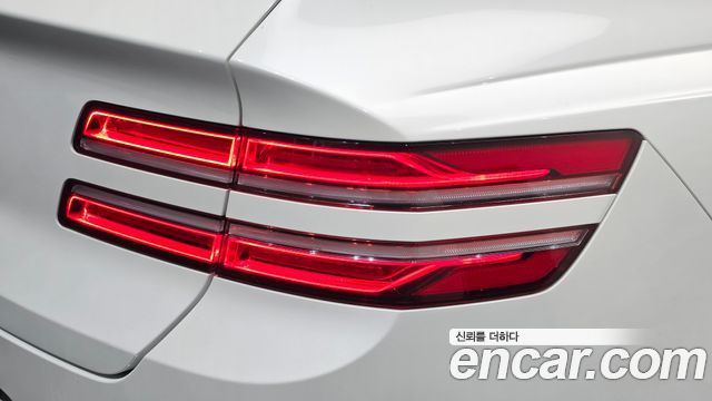 Genesis GV80 2022 — photo 9