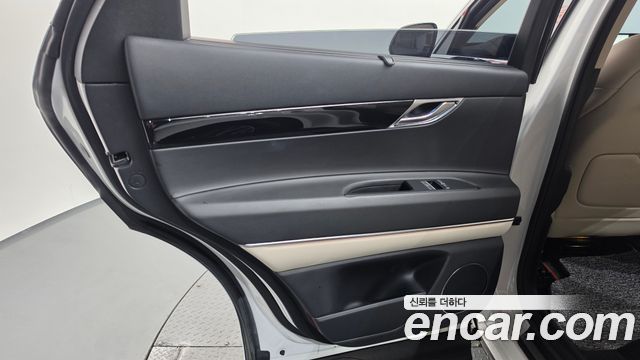 Genesis GV80 2022 — photo 15