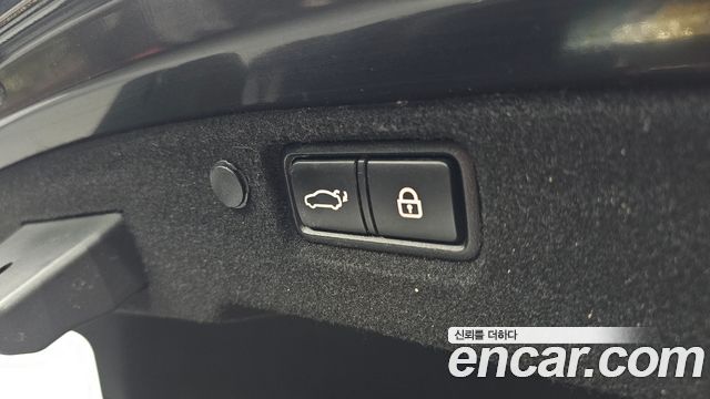 Kia K7 2016 — photo 24