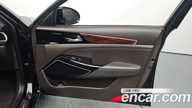 Kia K7 2016 — photo 14