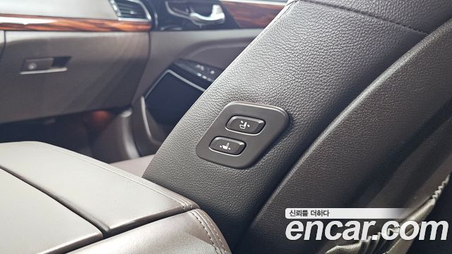 Kia K7 2016 — photo 30