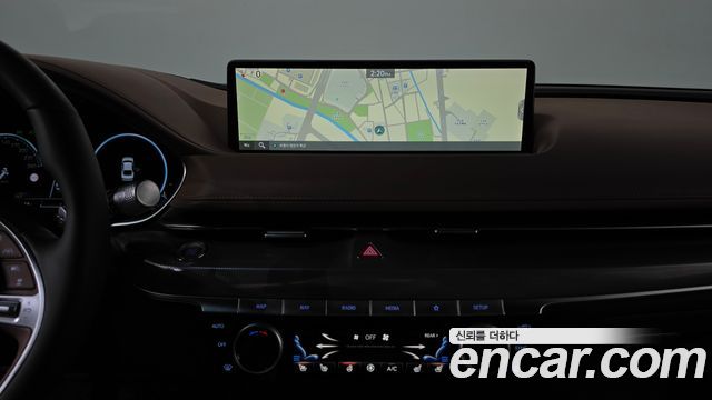 Genesis G80 2022 — photo 18