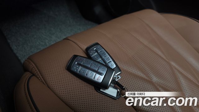 Genesis G80 2022 — photo 21