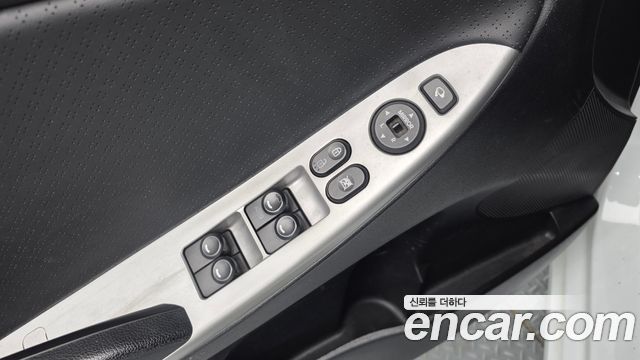 Hyundai Accent 2014 — photo 19