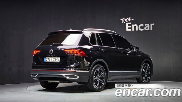 Volkswagen Tiguan 2023 — photo 2