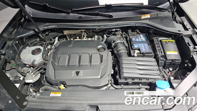Volkswagen Tiguan 2023 — photo 6