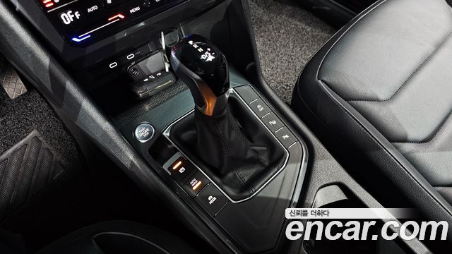 Volkswagen Tiguan 2023 — photo 9