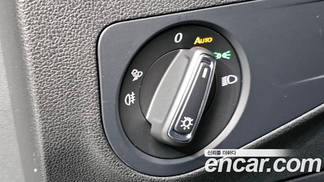 Volkswagen Tiguan 2023 — photo 13