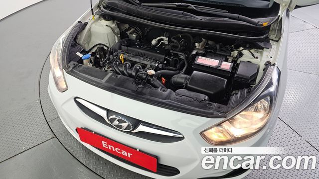 Hyundai Accent 2014 — photo 6