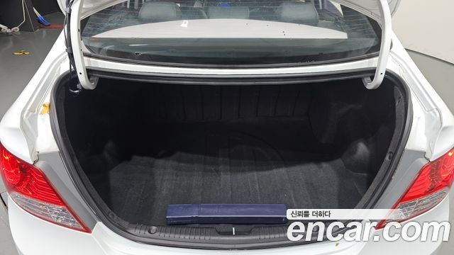 Hyundai Accent 2014 — photo 23